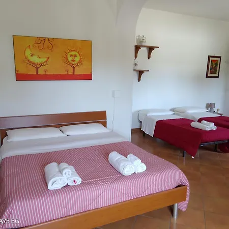 Bed & Breakfast Contrada Macchia 3*
