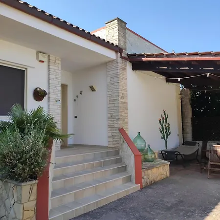 Contrada Macchia فندق مبيت وإفطار