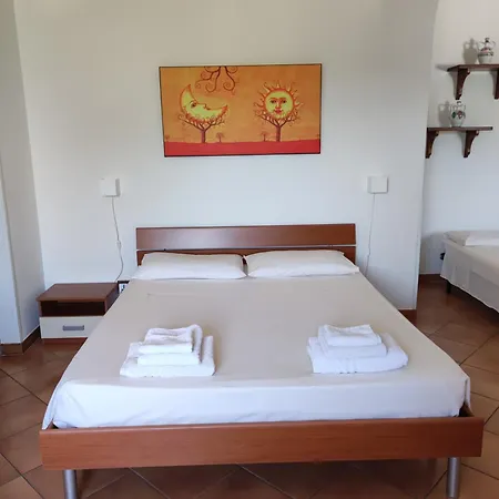 فندق مبيت وإفطار Contrada Macchia 4*